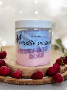 Mousse de savon fruits des bois peau d'ane chantilllyy