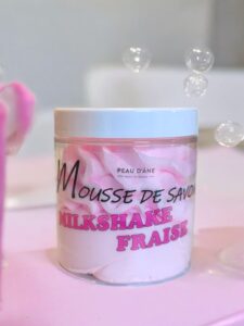 Mousse de savon milkshake fraise peau d'ane