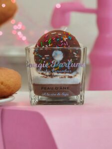 bougie donut gourmande peau d'ane chantilly